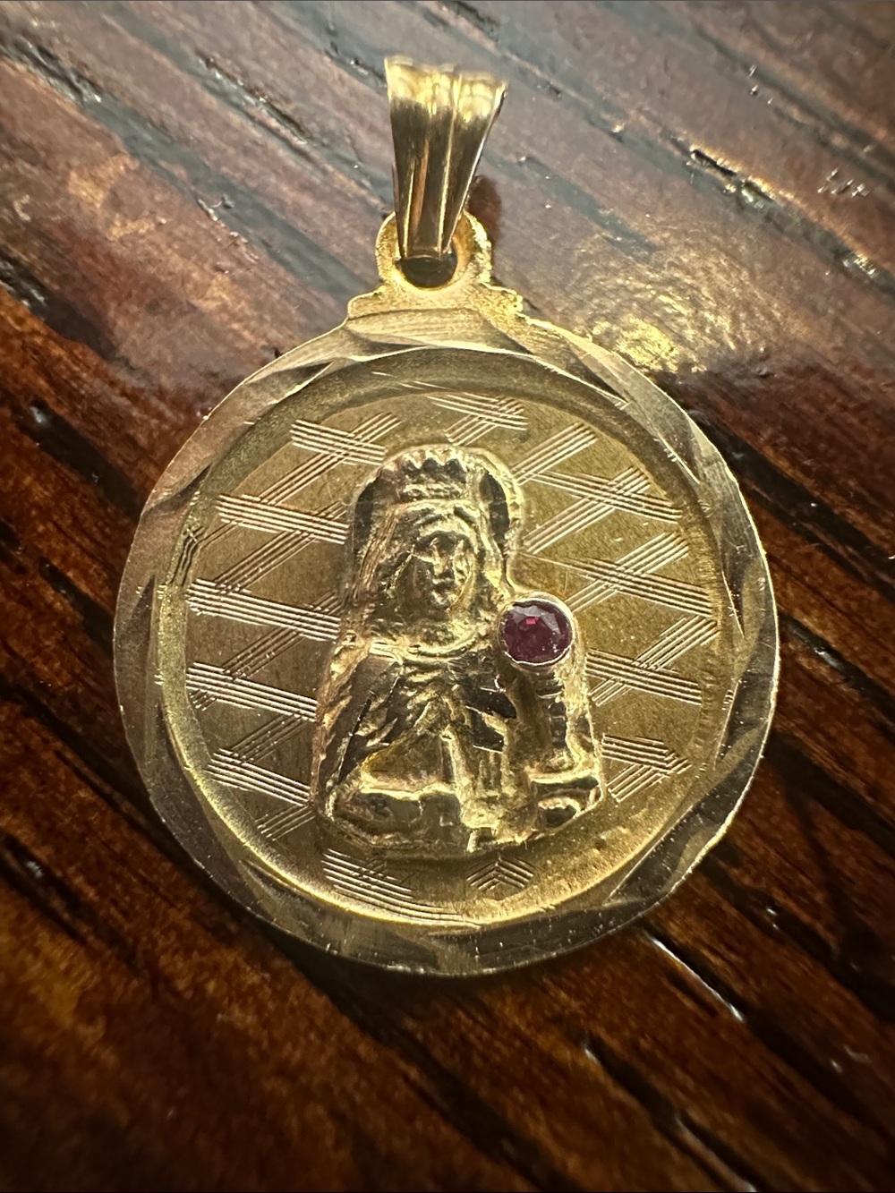 14K SACRED HEART MEDAL